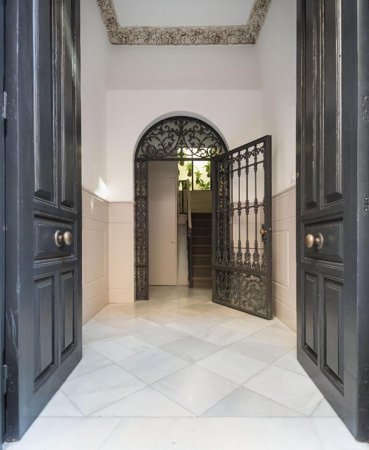 Puerta Catedral Holiday Suites Sevilla Kültér fotó